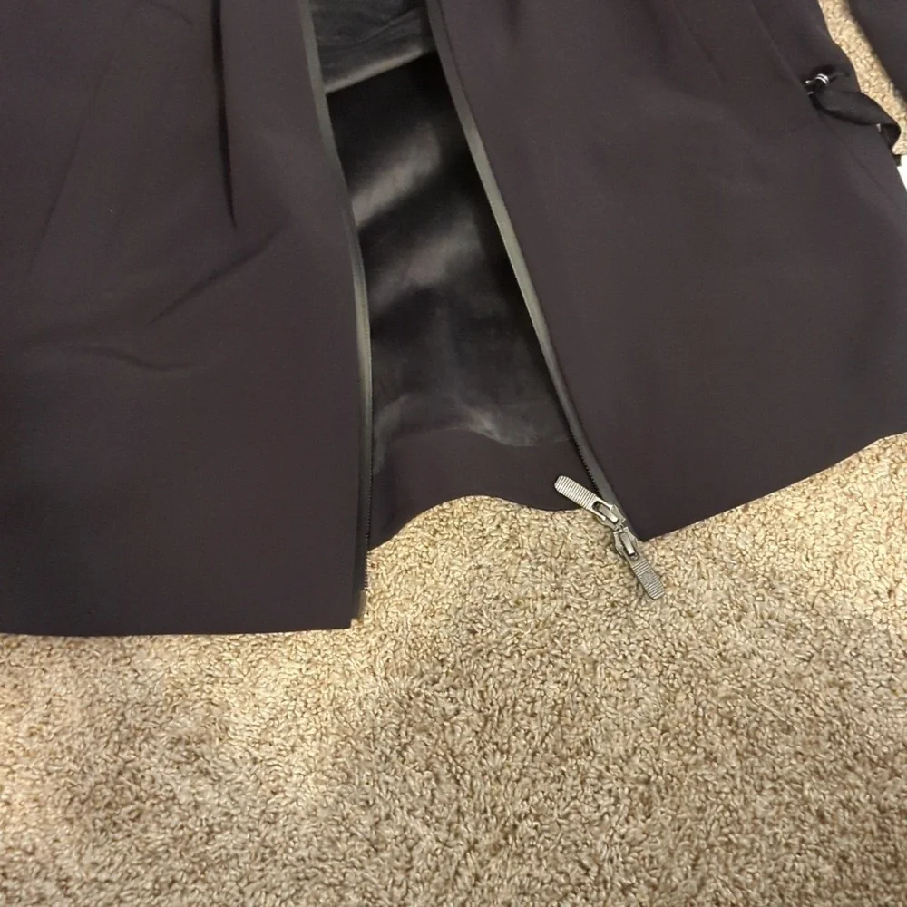 Lululemon repelshell rain jacket - Picture 3 of 6